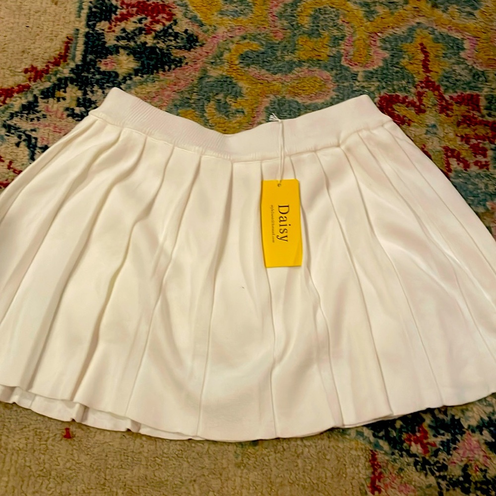White daisy style2sam@hotmail.com